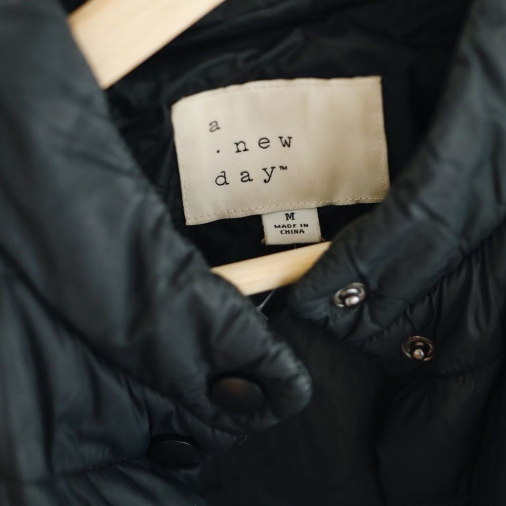 Puffer Jacket - Picture 8 of 8